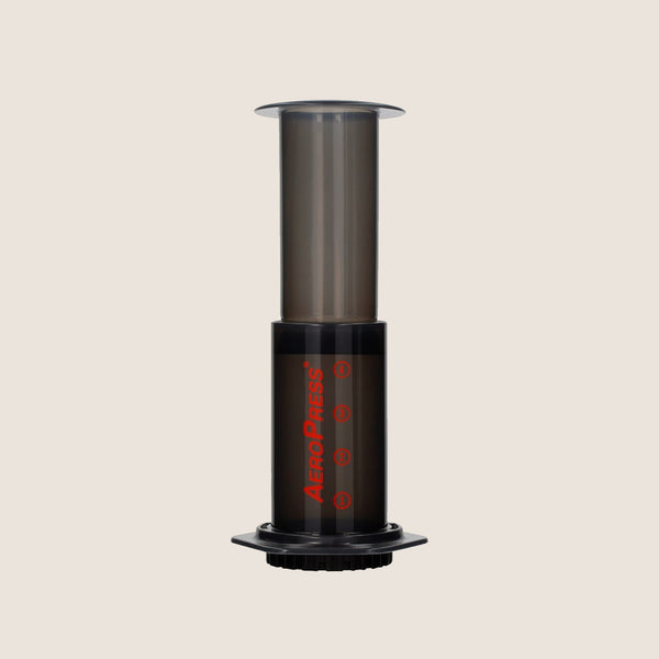 AeroPress - w zestawie 100 filtrów papierowych, mieszadło, miarka.